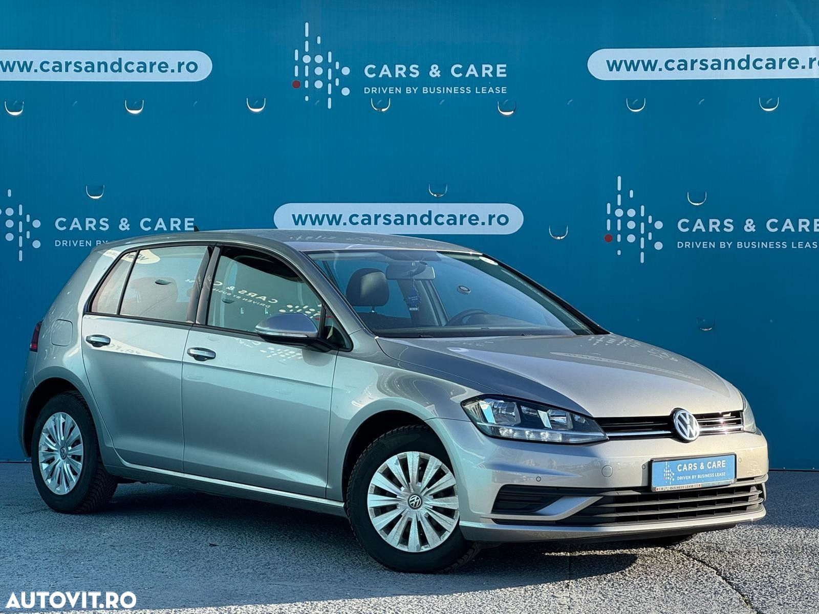 Volkswagen Golf - 3
