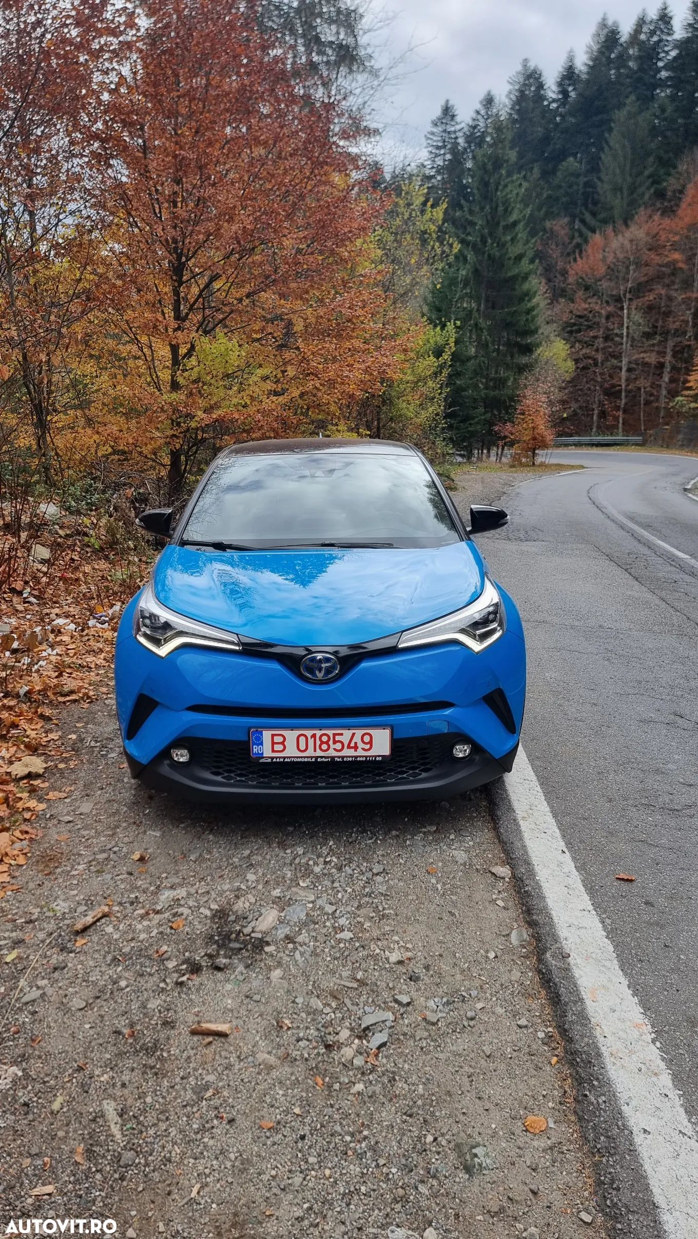 Toyota C-HR Hybrid Style - 1