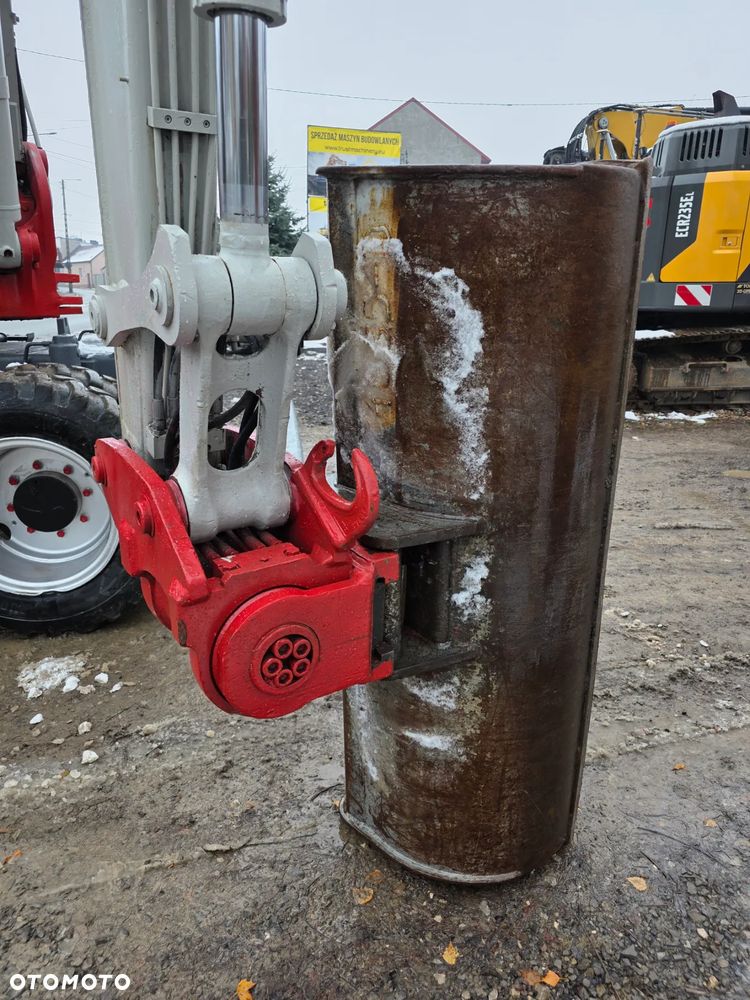 Takeuchi TB 295W Powertilt - 11