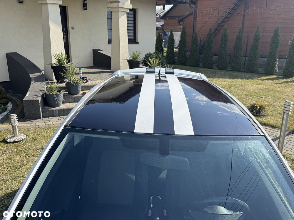 Opel Corsa 1.4 16V Color Edition - 12