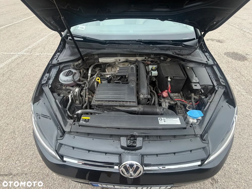 Volkswagen Golf 1.2 TSI BMT Comfortline - 17