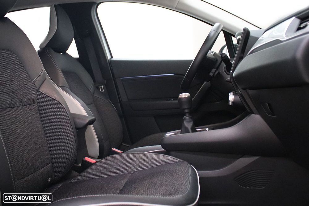 Renault Captur 1.0 TCe Techno - 21