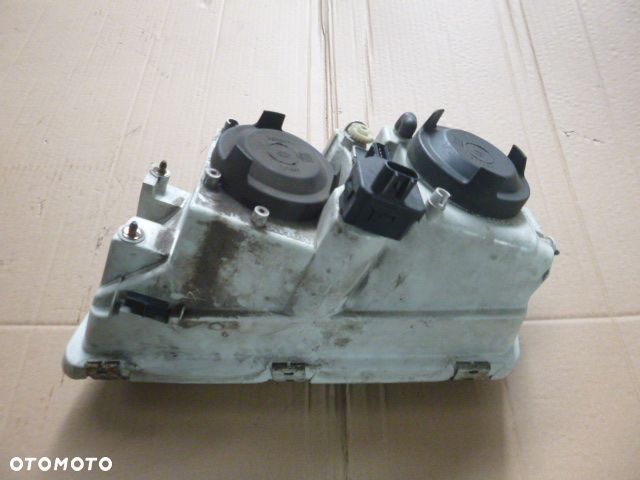 LAMPA PRAWY PRZÓD PRAWA PRZEDNIA VOLVO S40 LIFT - 26