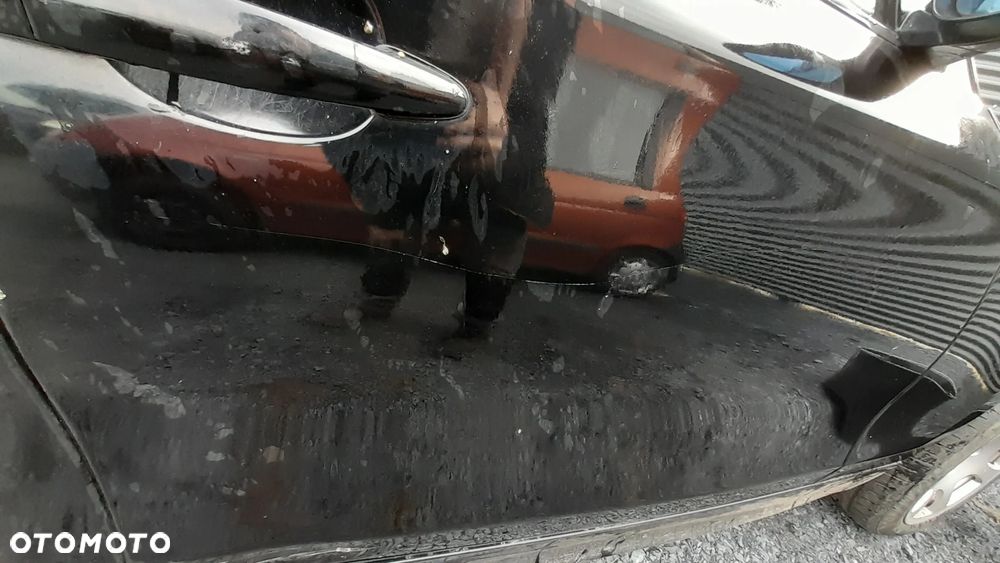 BMW 1 E87 DRZWI PRAWY PRZÓD PRZEDNIE PRAWE KOMPLETNE 668/9 nr. 85/3 - 2