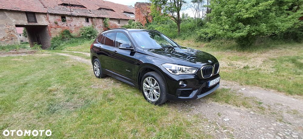 BMW X1 xDrive20i Advantage sport - 4