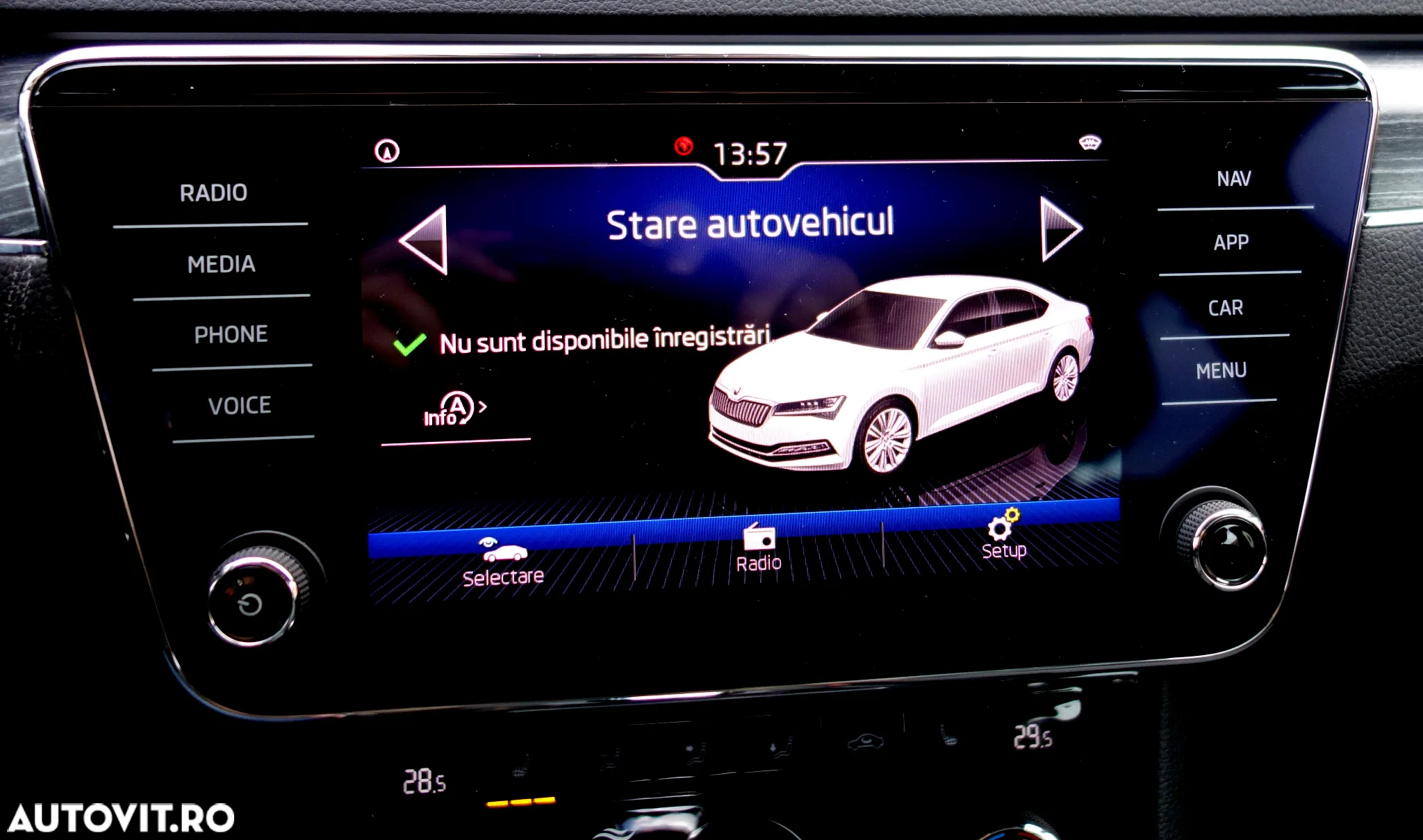 Skoda Superb 2.0 TDI DSG Ambition - 22