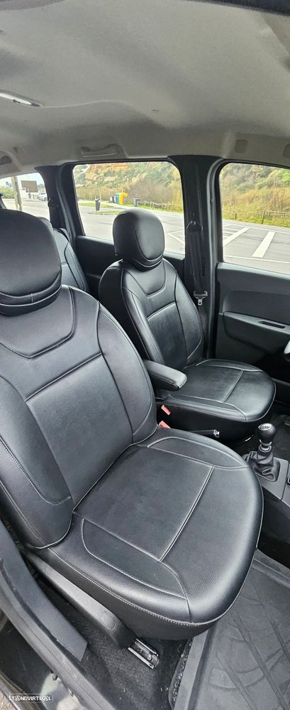 Dacia Lodgy 1.5 Blue dCi Stepway 7L - 15