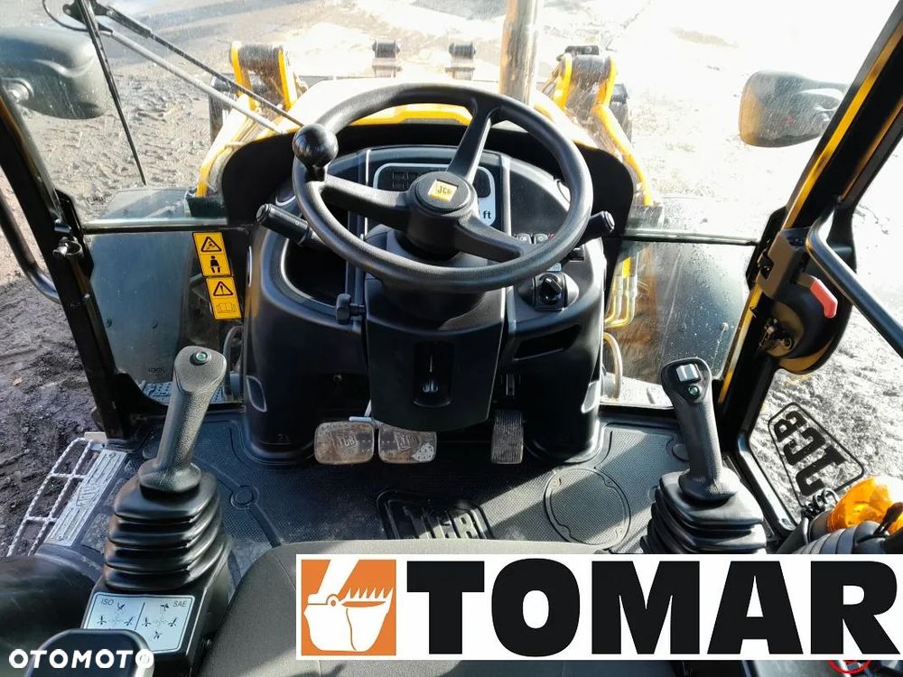 JCB 3CX CONTRACTOR 2019R - 24