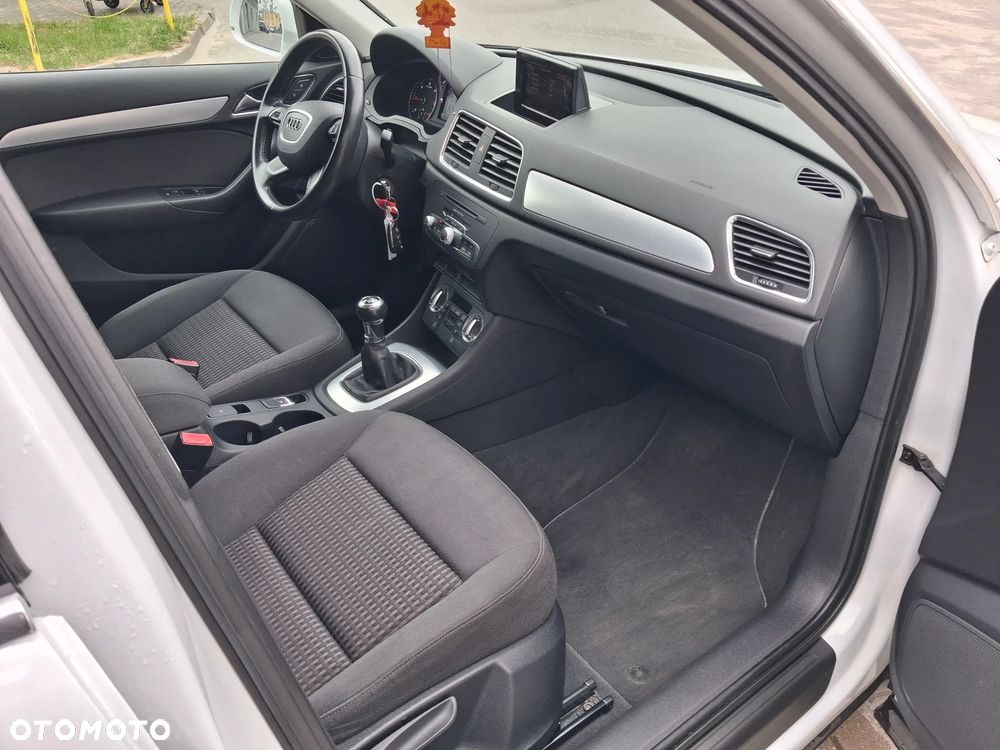 Audi Q3 2.0 TDI - 9