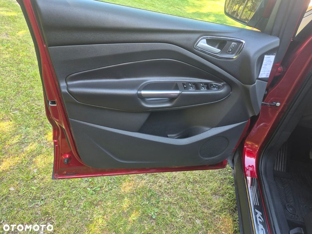 Ford Kuga - 11