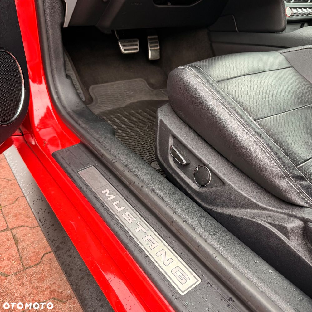 Ford Mustang 5.0 V8 GT - 13