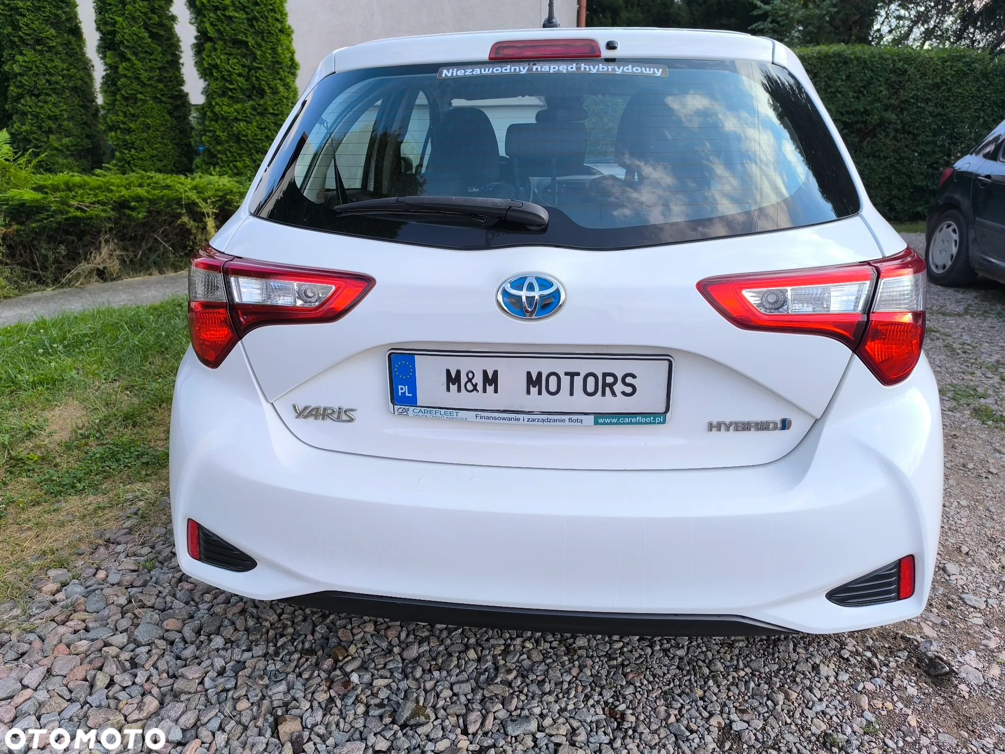 Toyota Yaris Hybrid 100 Active - 8