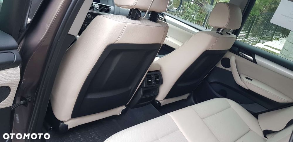 BMW X3 xDrive20i - 8