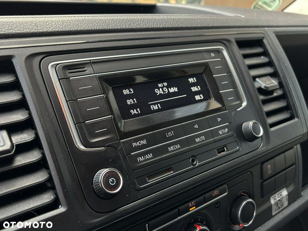 Volkswagen Transporter - 15