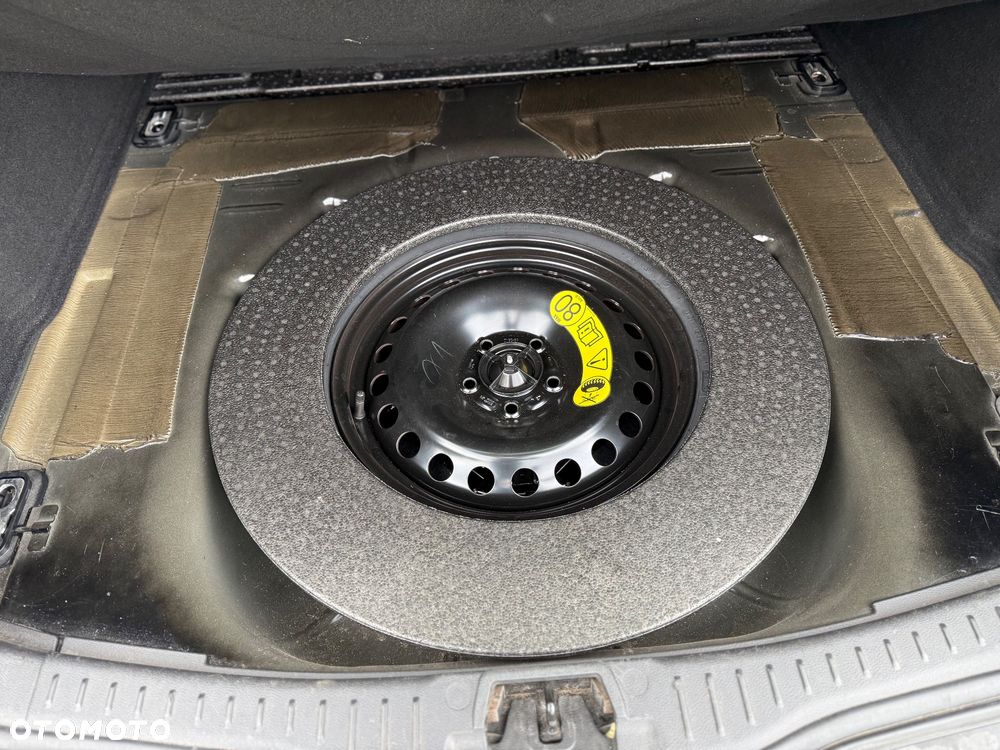 Ford Focus 1.5 TDCi SYNC Edition PowerShift - 20