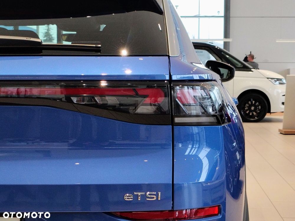 Volkswagen T-Roc - 11