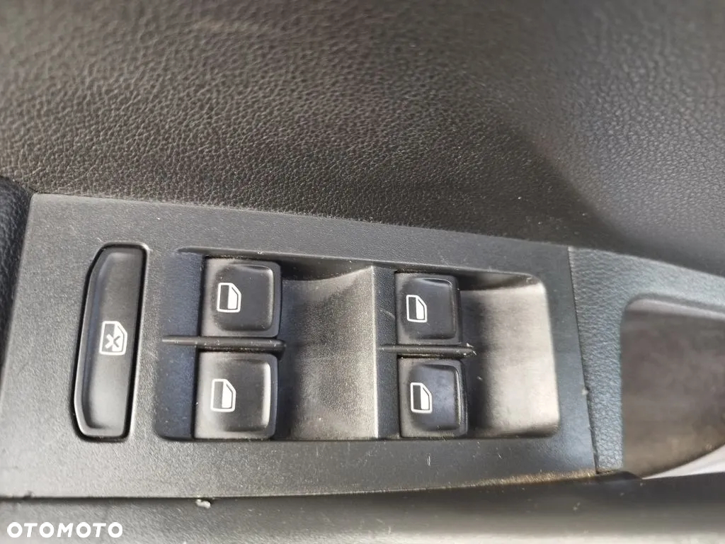 Skoda Octavia 2.0 TDI RS - 23