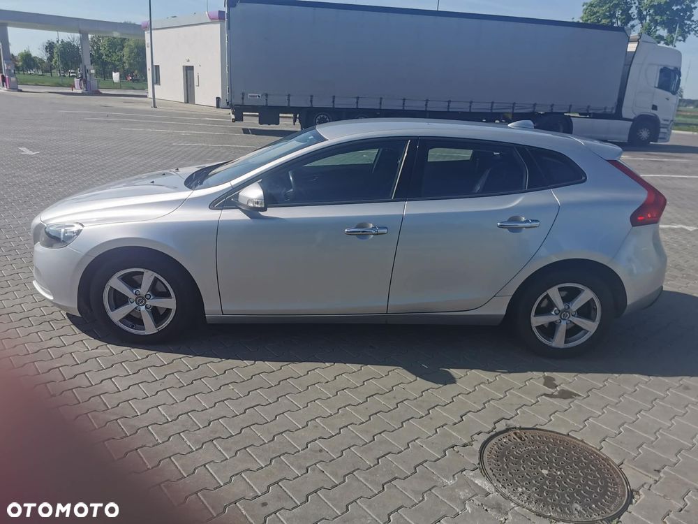 Volvo V40 D2 Drive-E Base - 4