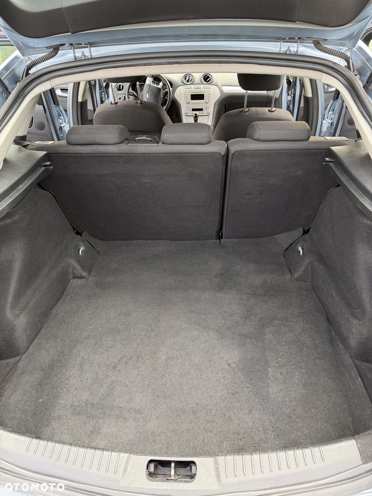 Ford Mondeo - 4