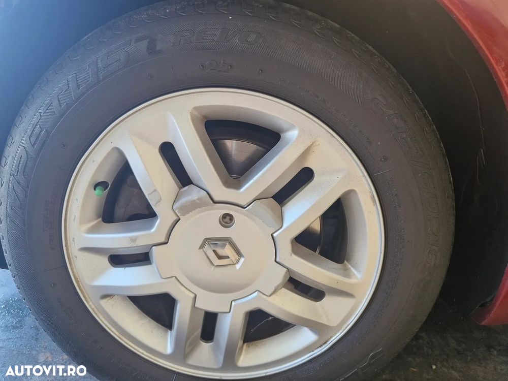 Renault Grand Scenic - 4