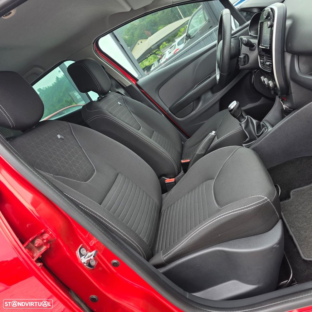 Renault Clio 0.9 TCe Limited - 29