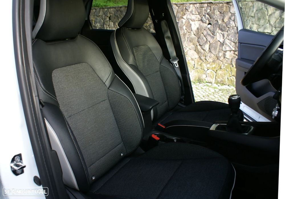 Renault Captur 1.0 TCe Intens - 22