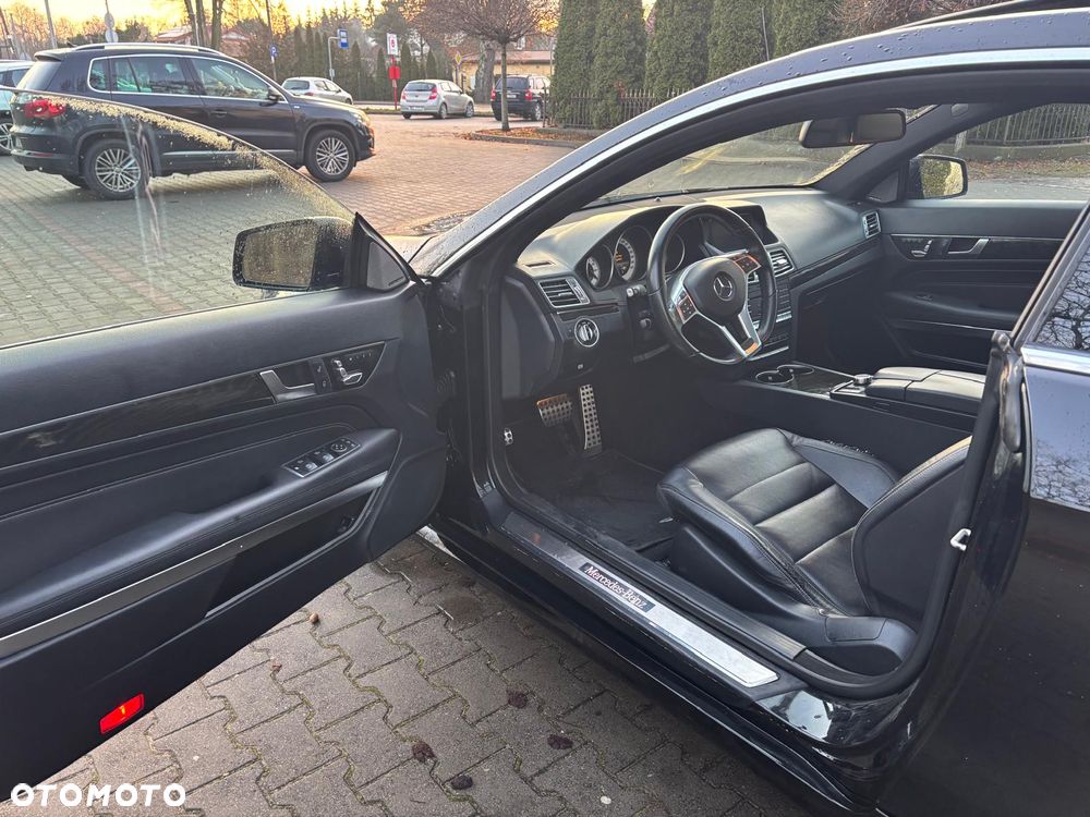 Mercedes-Benz Klasa E 500 7G-TRONIC V8 Edition - 11