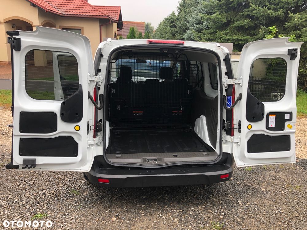 Ford Transit Connect - 8