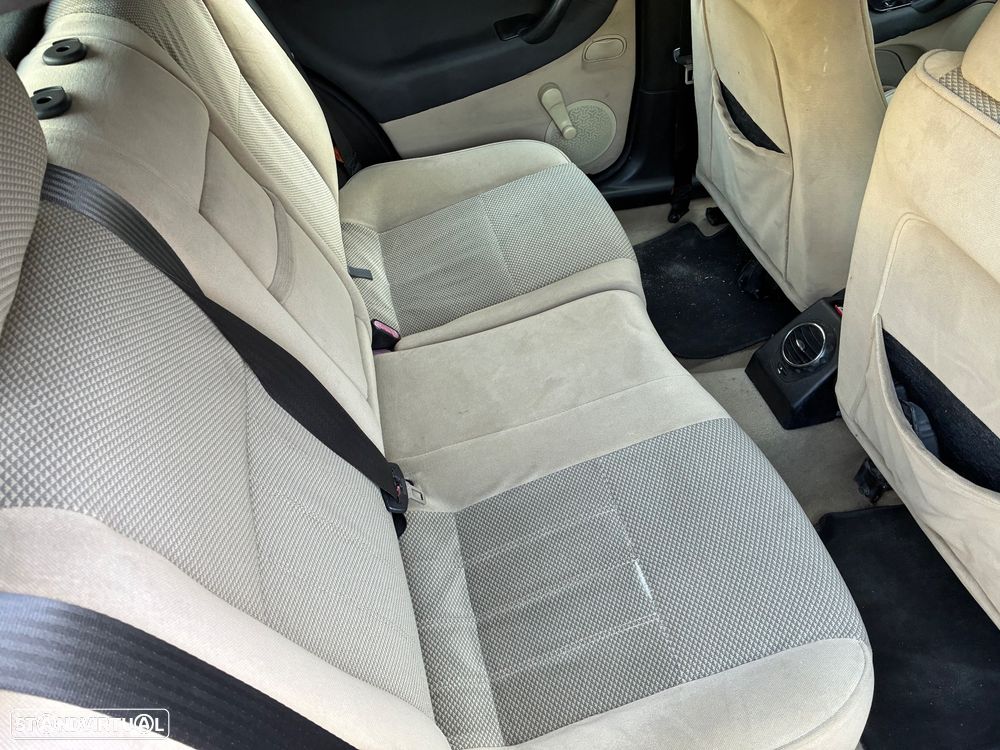 Alfa Romeo 147 1.6 TS Progression - 8