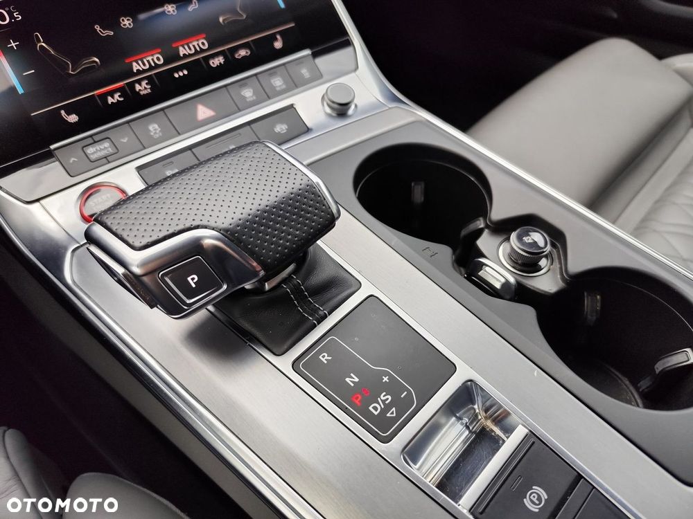 Audi S6 Avant - 17