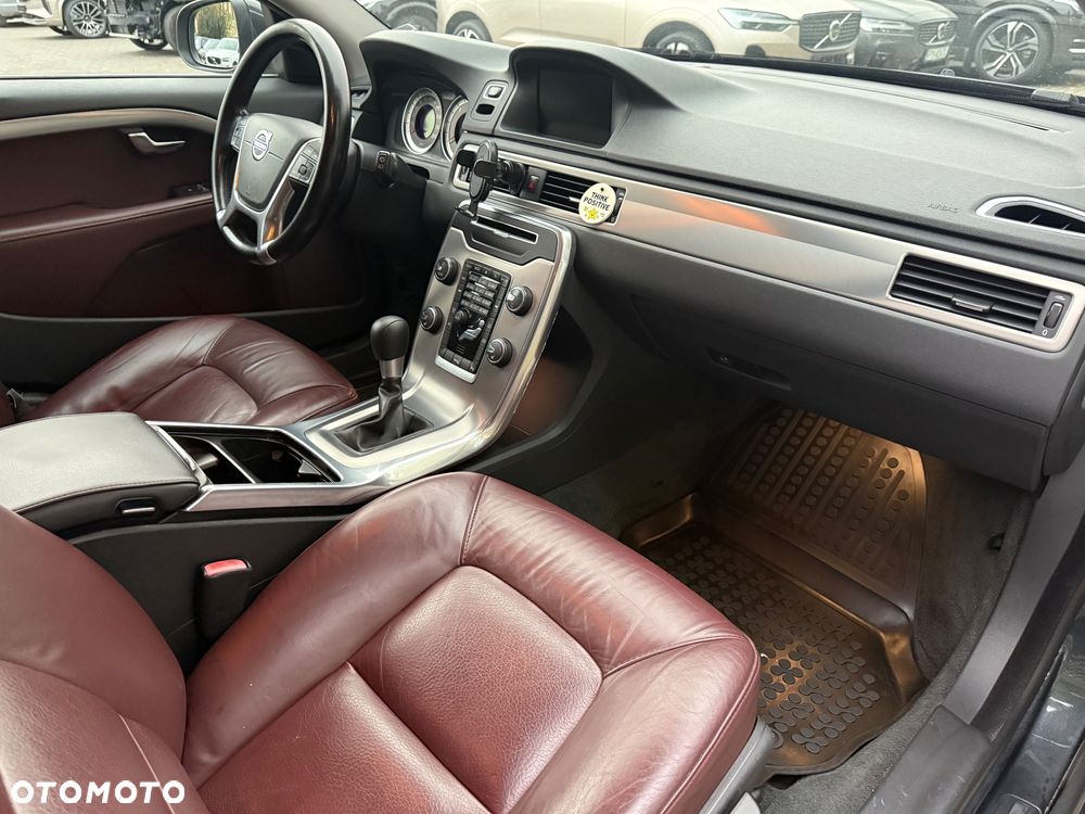 Volvo V70 D3 Summum - 14