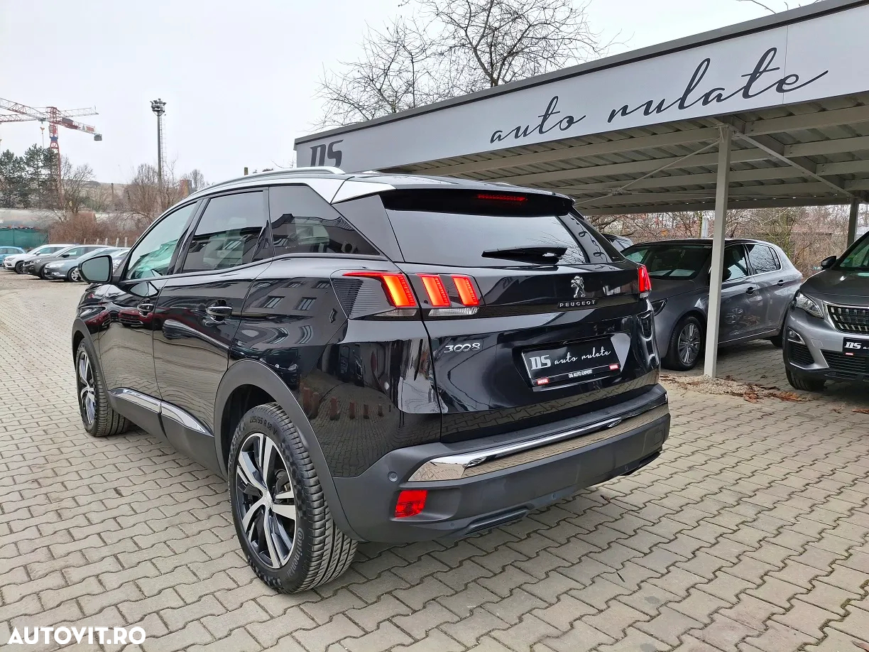 Peugeot 3008 1.2 PureTech 130 EAT8 Allure Pack - 4