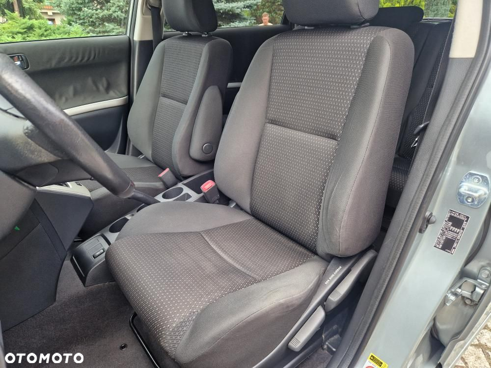 Toyota Corolla Verso 1.8 Sol + 7os MM - 22