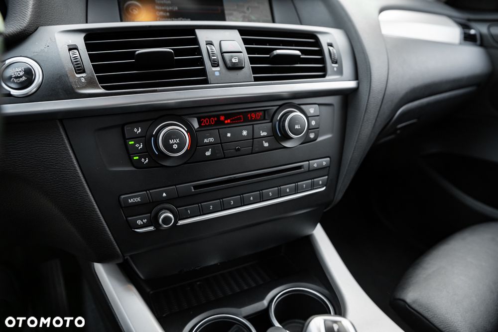 BMW X3 xDrive20d - 31