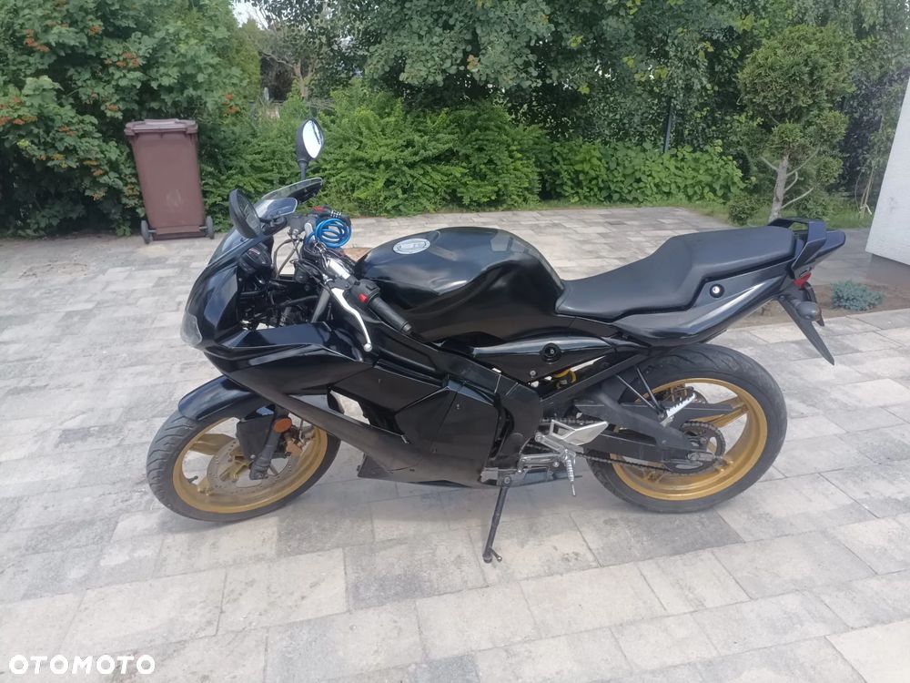 Yamaha TZR - 3