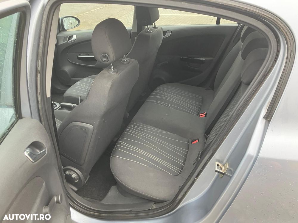 Opel Corsa 1.4i Aut Cosmo - 12