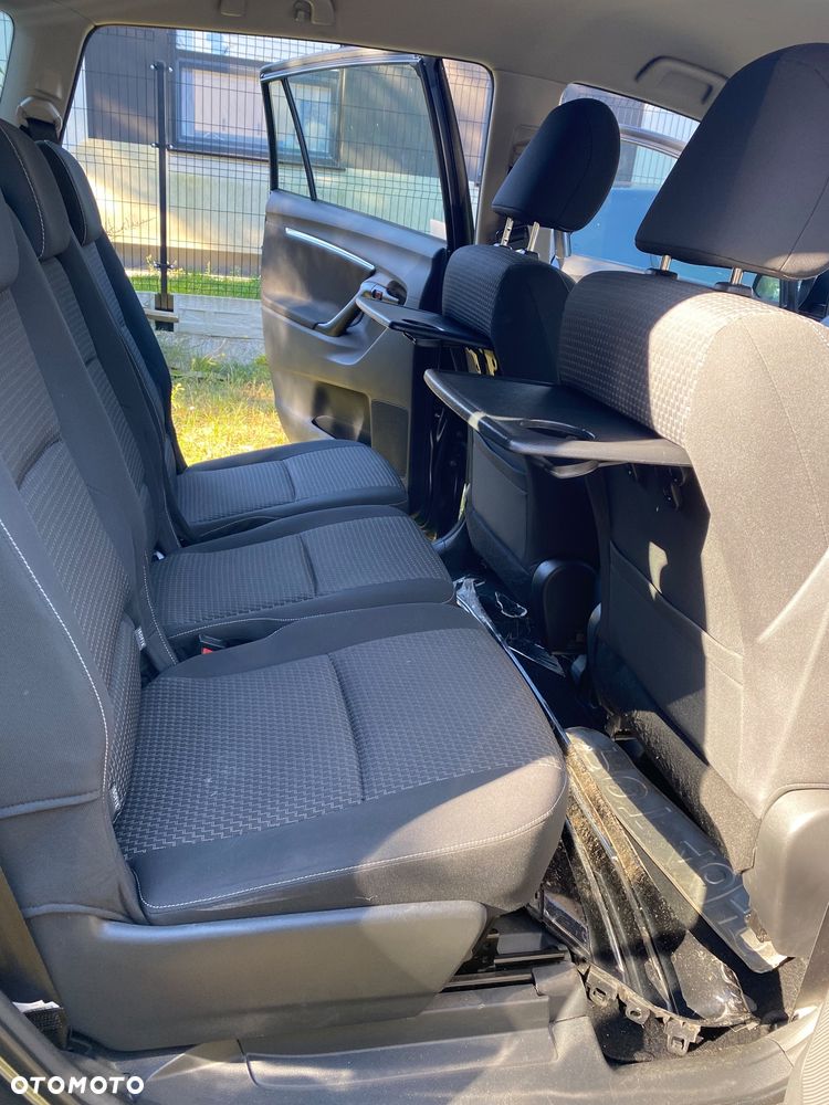 Toyota Verso 1.8 Premium 7os - 17