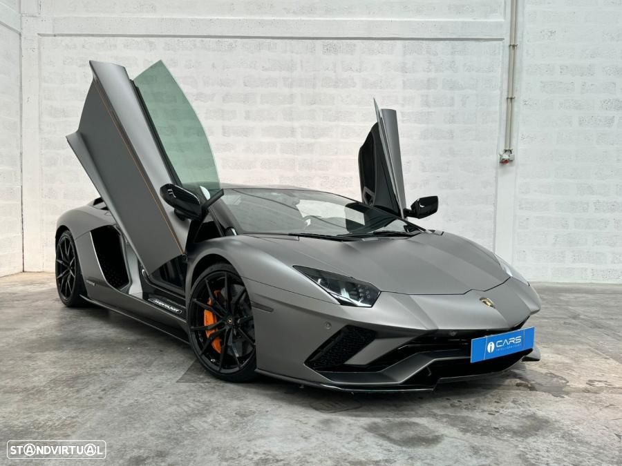 Lamborghini Aventador S Roadster - 2