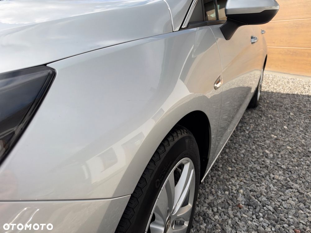 Opel Astra 1.4 T Elite - 21