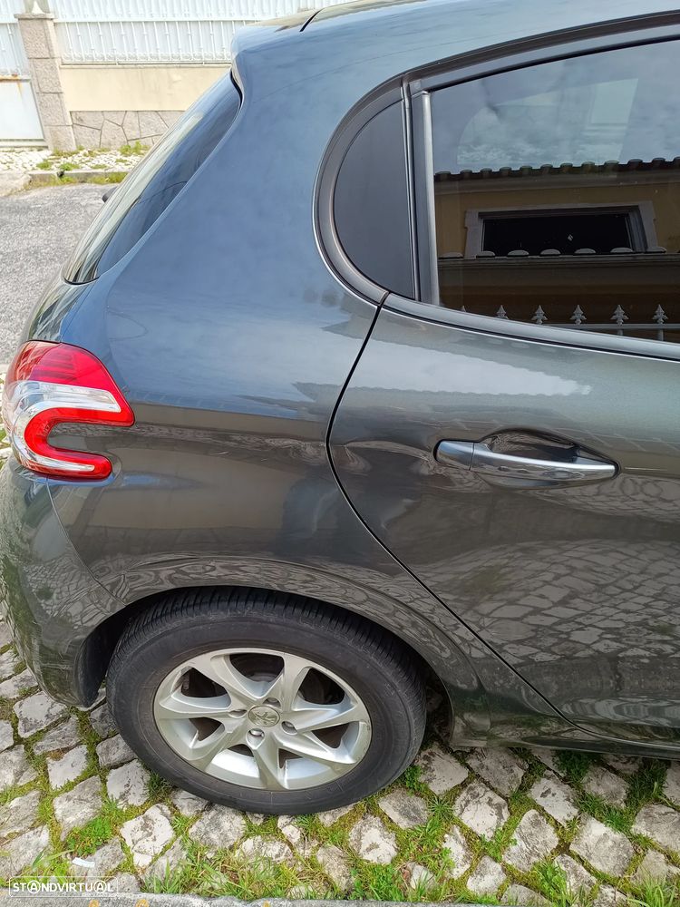 Peugeot 208 1.0 VTi Active - 5