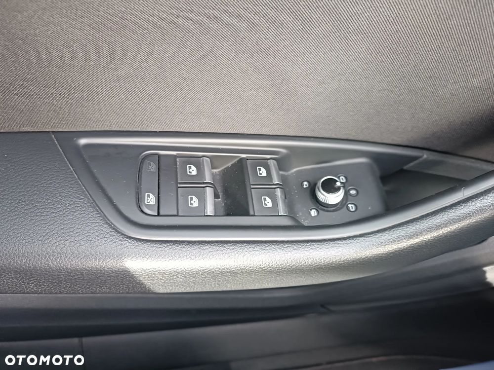 Audi A4 Limousine - 21