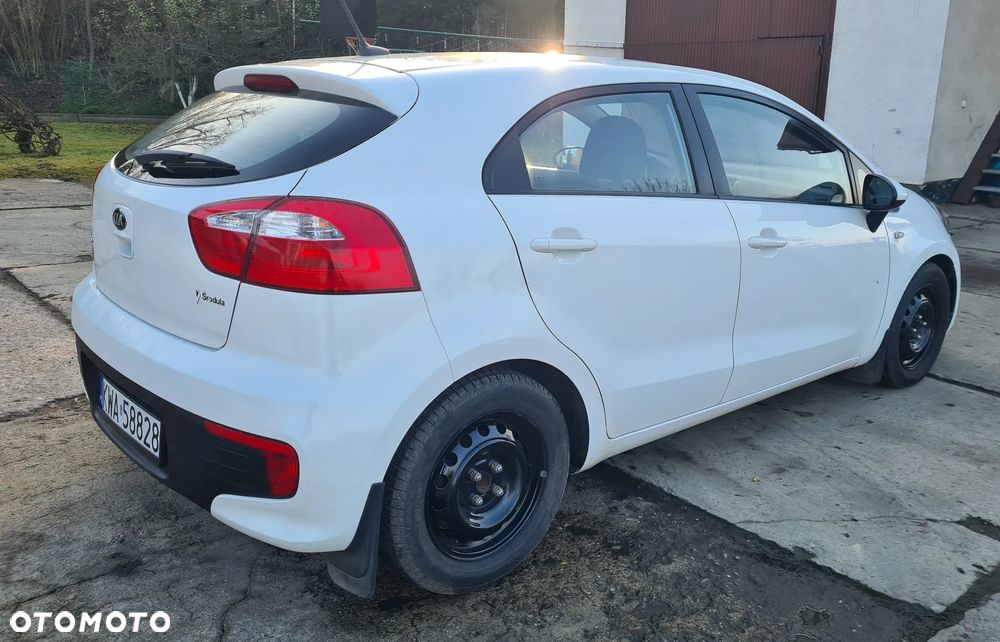 Kia Rio 1.2 Business Line - 8