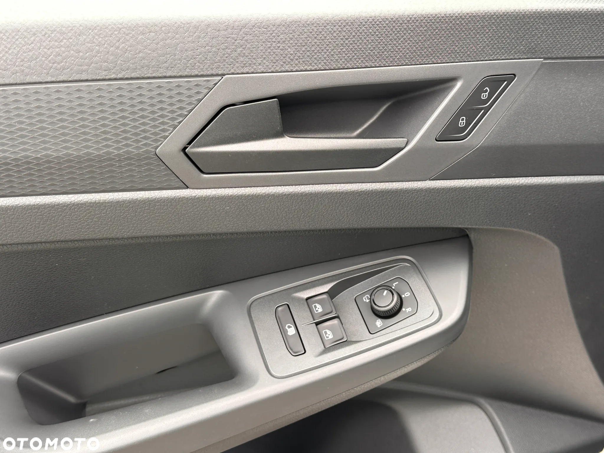 Volkswagen Caddy Cargo - 12