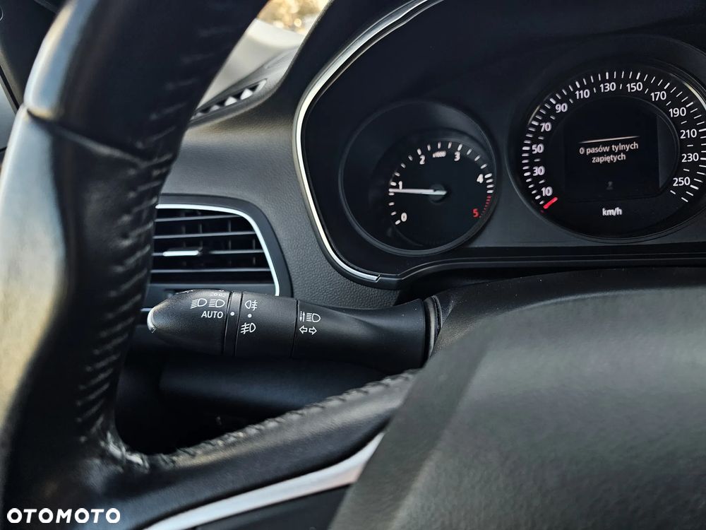 Renault Megane 1.5 Blue dCi Zen - 15