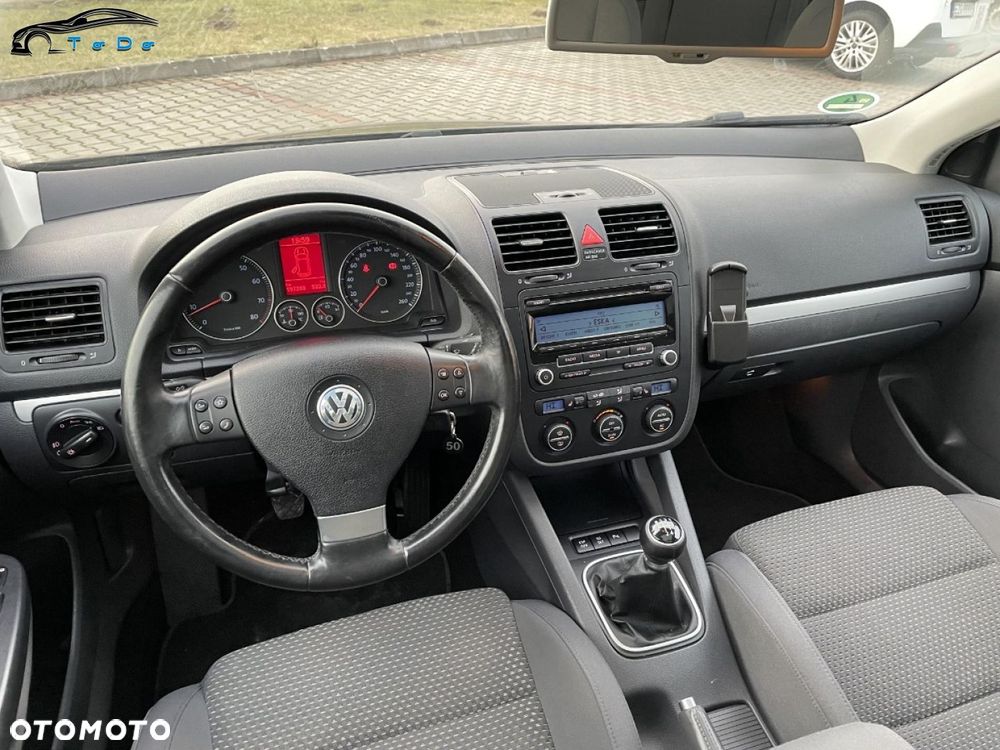 Volkswagen Golf 1.4 TSI Highline - 24
