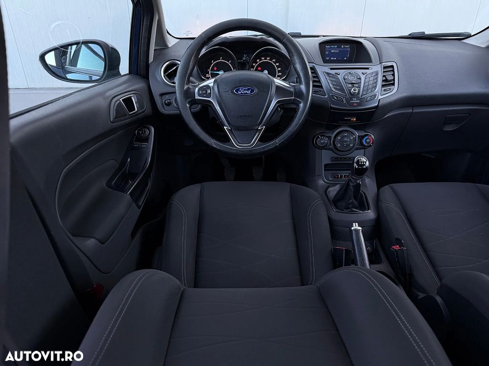 Ford Fiesta 1.5 TDCi Ambiente - 18