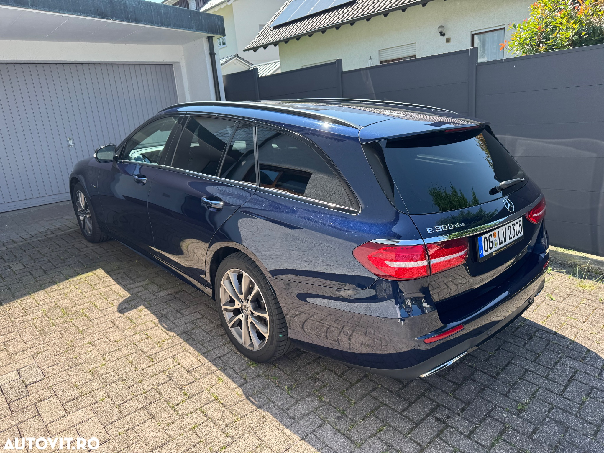 Mercedes-Benz E 300 Hybrid de T-Modell Aut. - 24