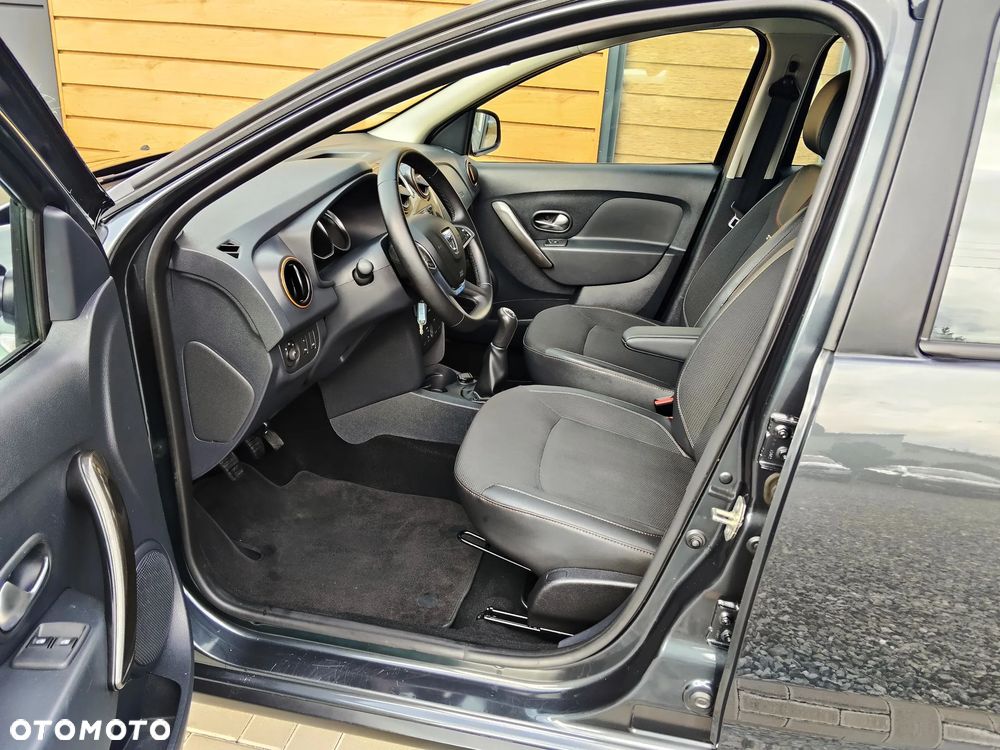 Dacia Sandero Stepway TCe 90 (S&S) Celebration - 8
