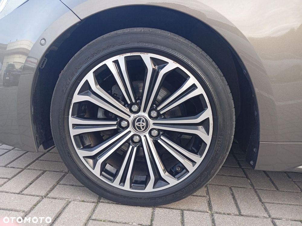 Toyota Corolla 1.8 Hybrid GPF Executive - 24