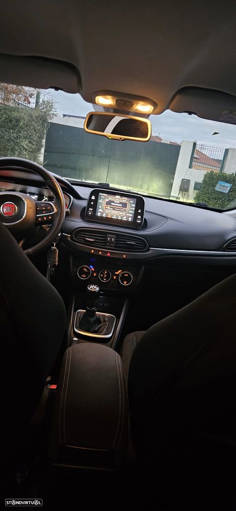 Fiat Tipo Station Wagon 1.3 M-Jet Lounge - 3